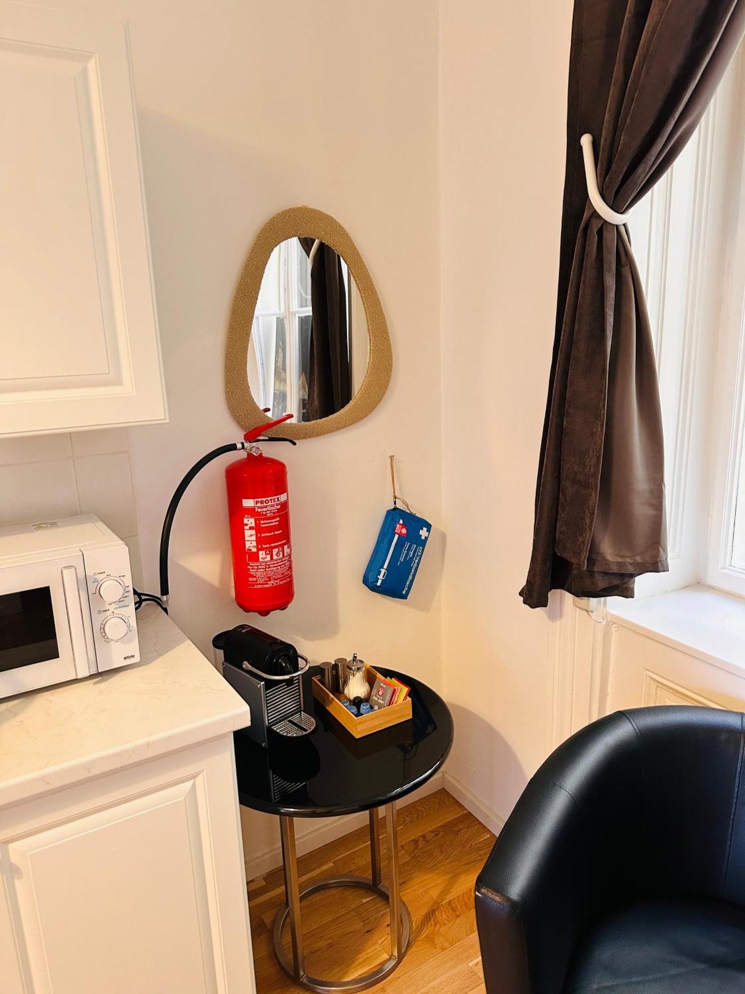 Parkview Rudolfsplatz Apartment Виена Екстериор снимка