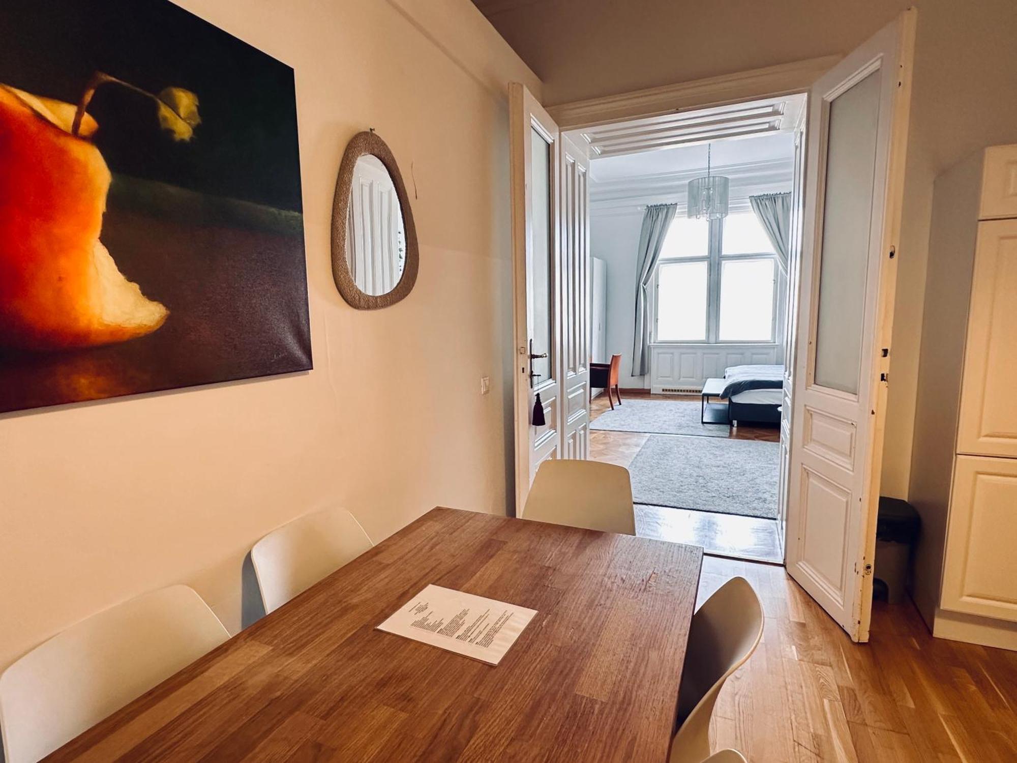 Parkview Rudolfsplatz Apartment Виена Екстериор снимка